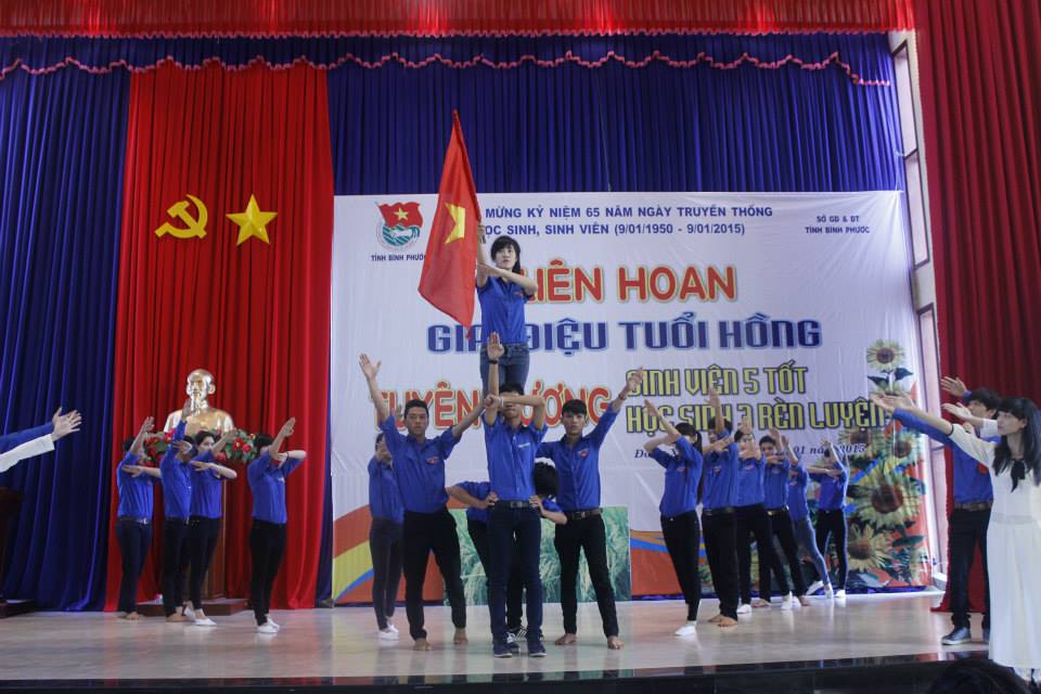 Hi88 Net
 Tham gia Liên hoan văn nghệ học sinh, sinh viên tỉnh Bình Phước năm học 2014 – 2015