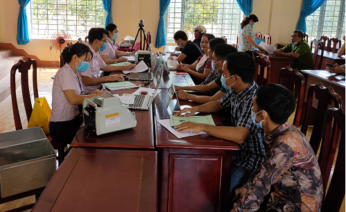 Ngân hàng Chính sách xã hội huyện Đồng Phú đề cao tinh thần “Thấu hiểu lòng dân – Tận tâm phục vụ”